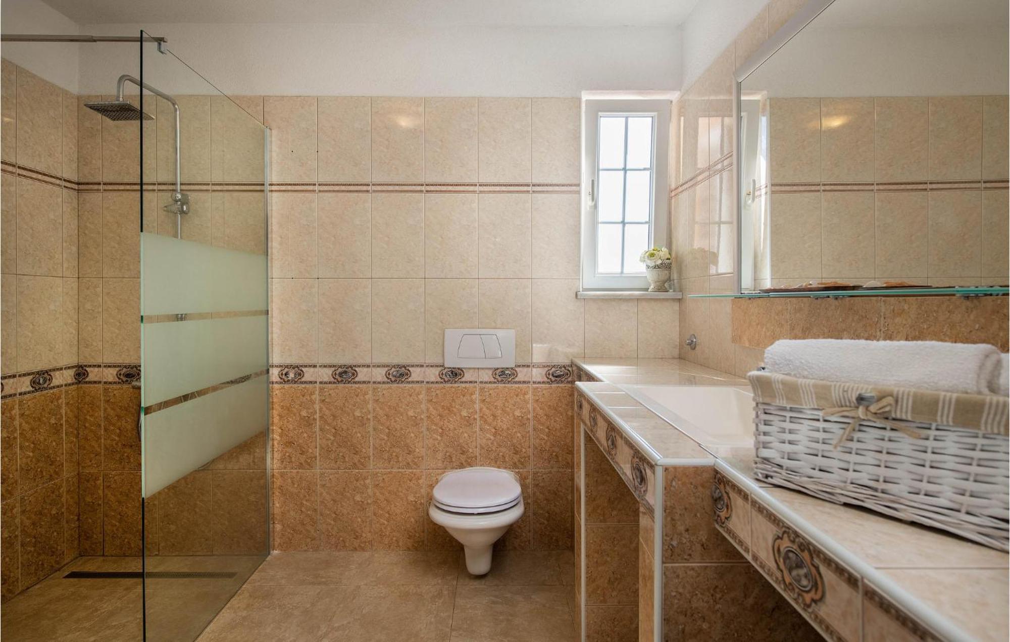 Gorgeous Home In Labin With Outdoor Swimming Pool Esterno foto